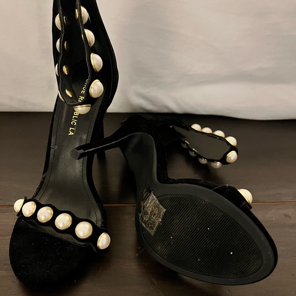 Beaded Heels - Picture 2 of 4